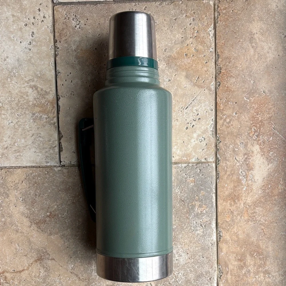 Stanley Classic Green Thermos with Silver Accents - Picture 5 of 11
